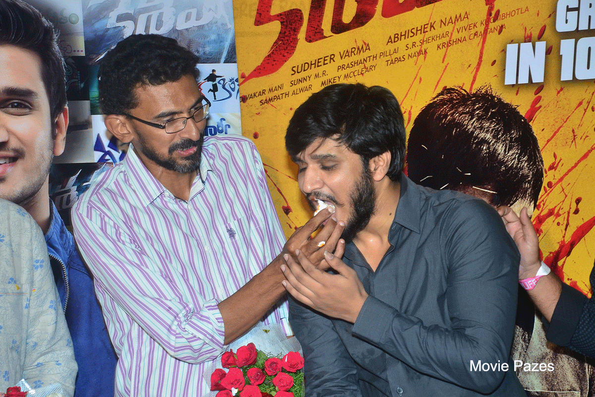 nikhil-celebrating-being-10-years-in-industry